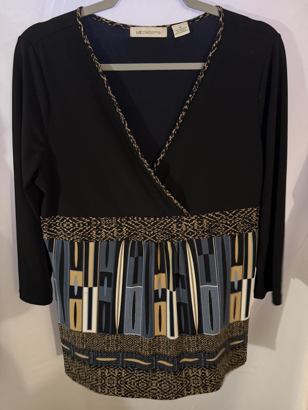 Liz Claiborne Women's V-Neck Blouse Mult Black Size M Geometric Print 3/4 Sleeve